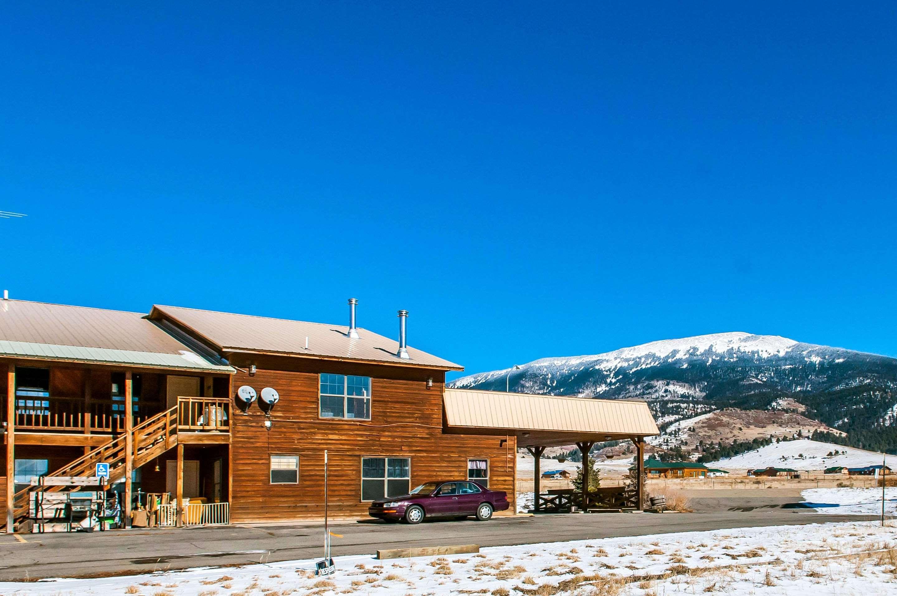 Econo Lodge Eagle Nest Exterior foto