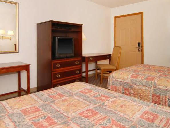Econo Lodge Eagle Nest Exterior foto