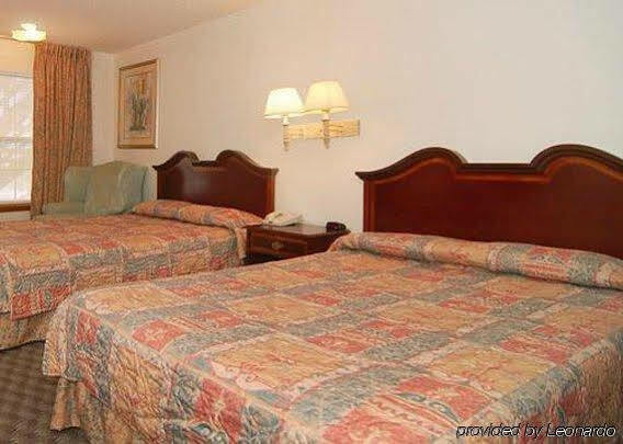 Econo Lodge Eagle Nest Exterior foto